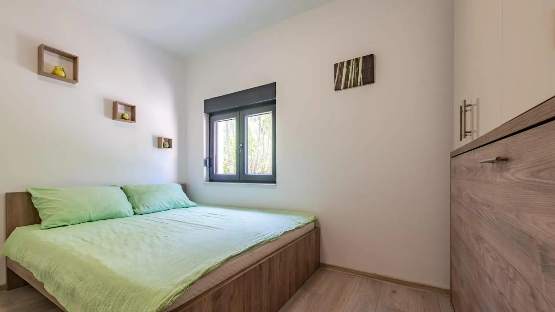 Apartments With A Parking Space Pag - 22609 Pag Town